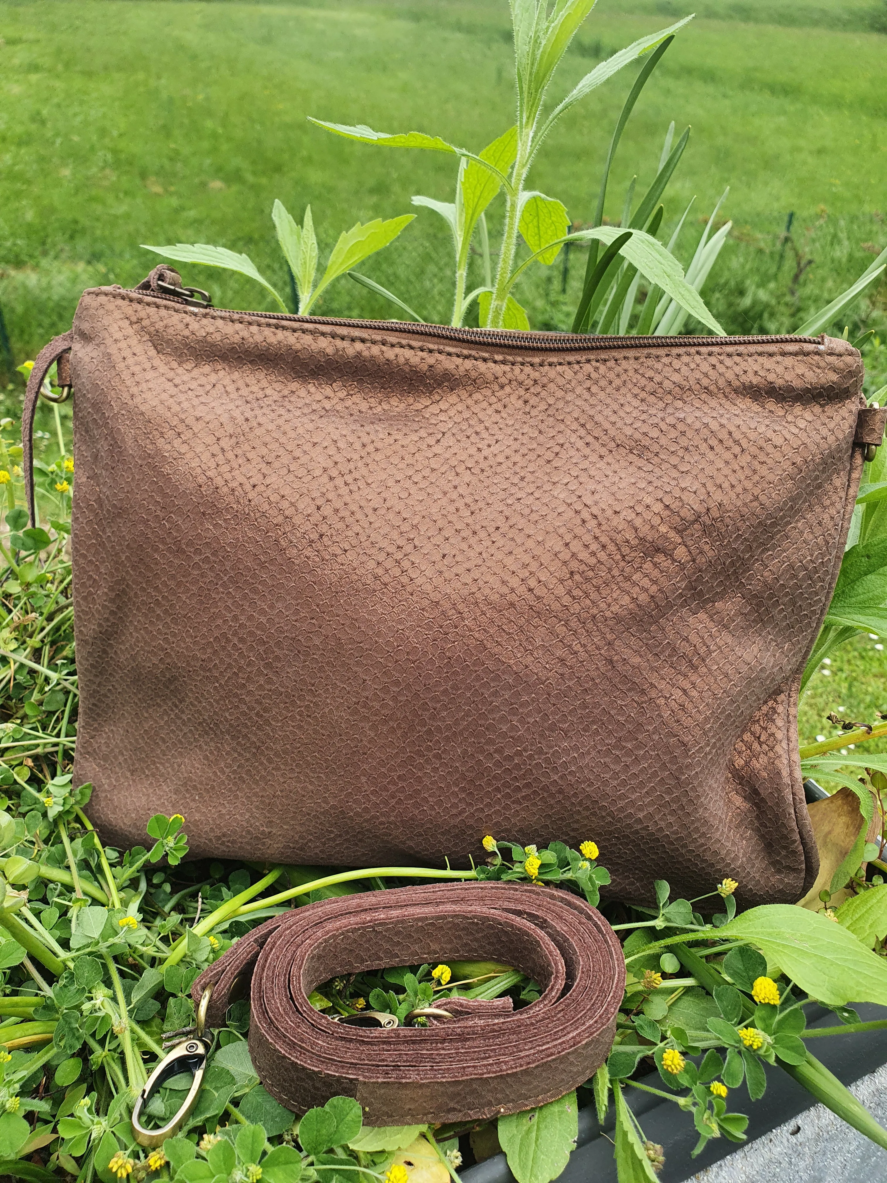 Leather pochette SABRINA